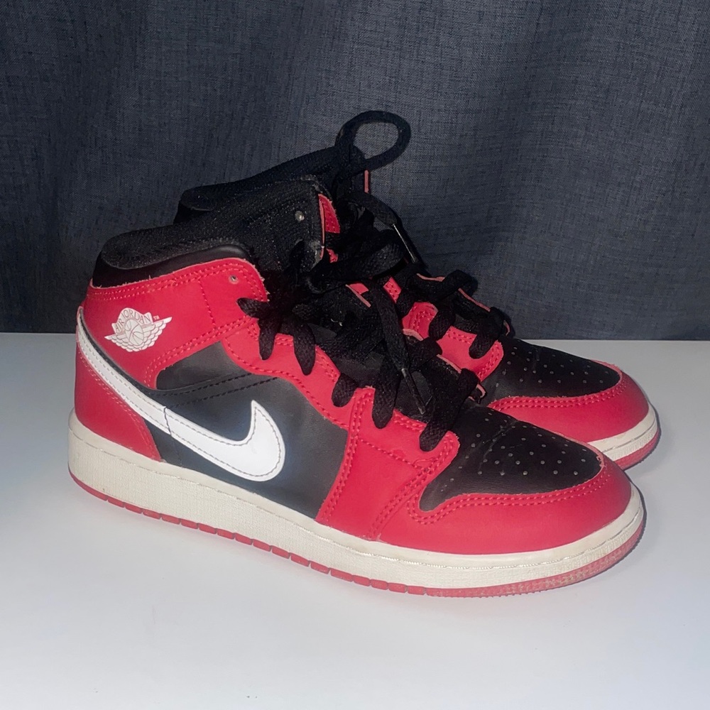 Nike Red and Black Mid-Top Sneakers
